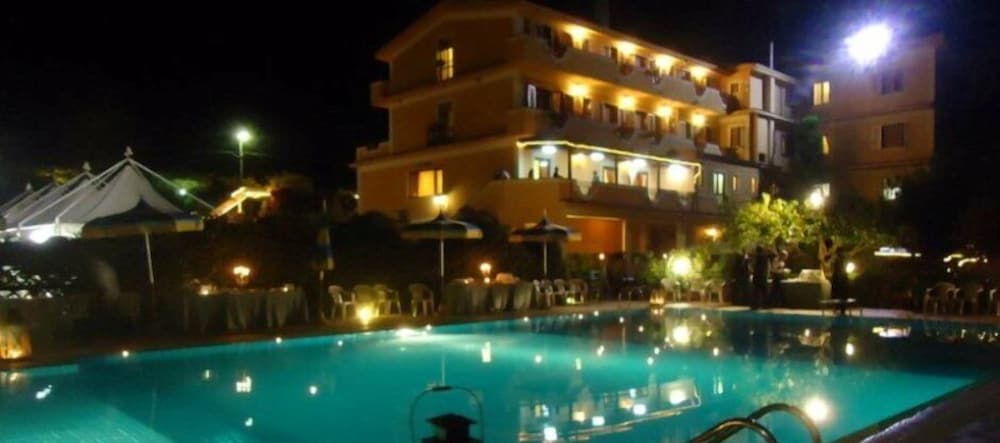 Фото Hotel Il Corsaro