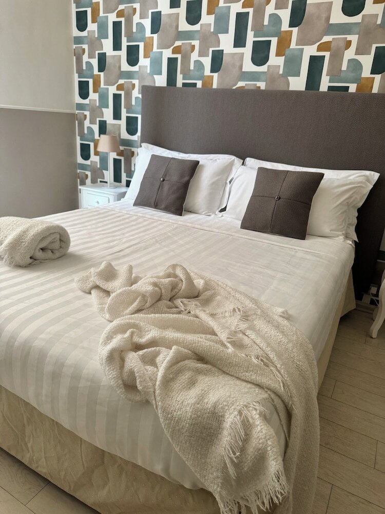 Фото 66 Imperial Inn DeLuxe