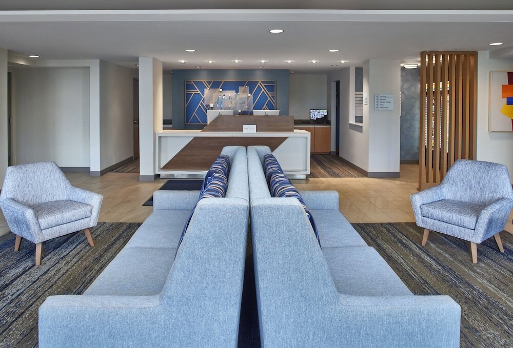 Фото Holiday Inn Express Akron Nw - Fairlawn, an Ihg Hotel