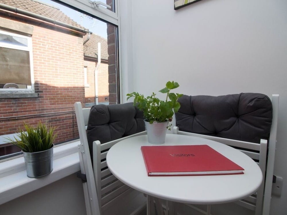 Фото Beddoe Apartments