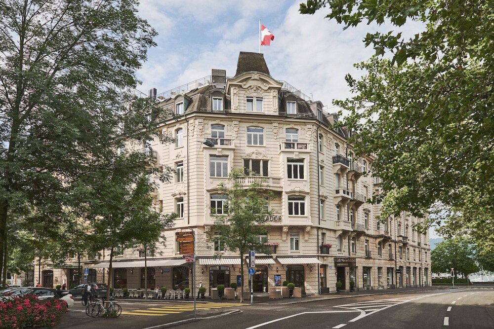 Фото Ambassador Hotel Zriuch