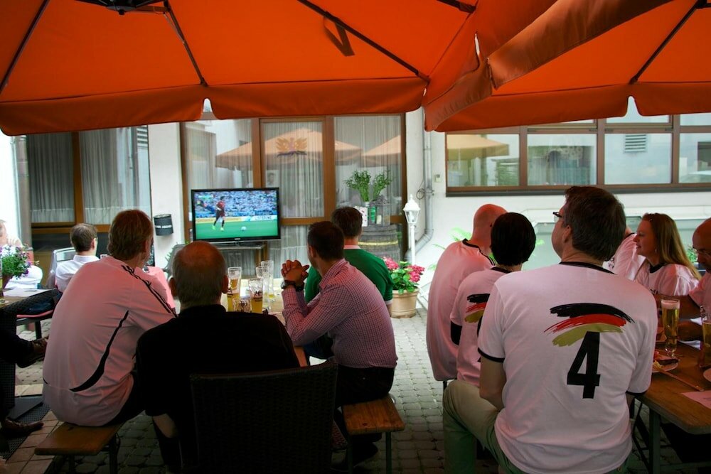 Фото Hotel zum Loewen