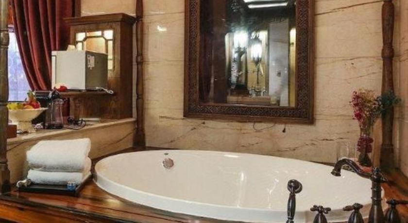 Фото Dockside Boutique Hotel