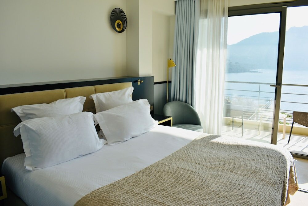 Фото Hôtel Les Roches Blanches