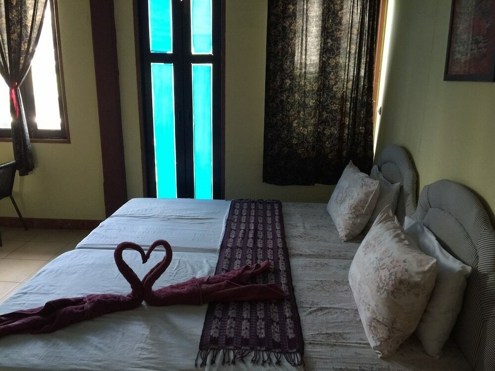 Фото Sri Trang Hotel