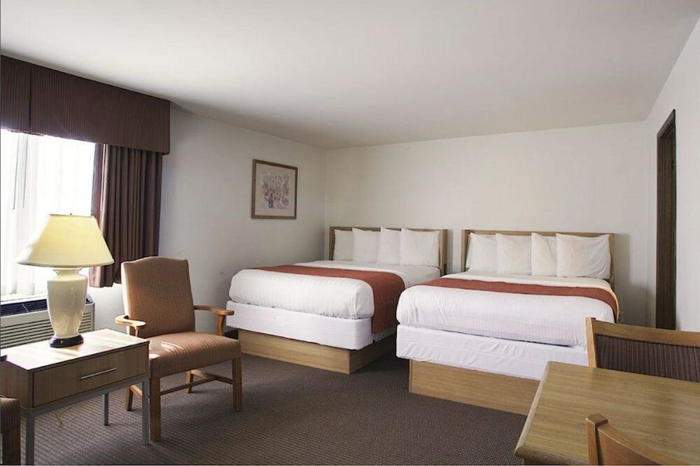 Фото Aladdin Inn & Suites