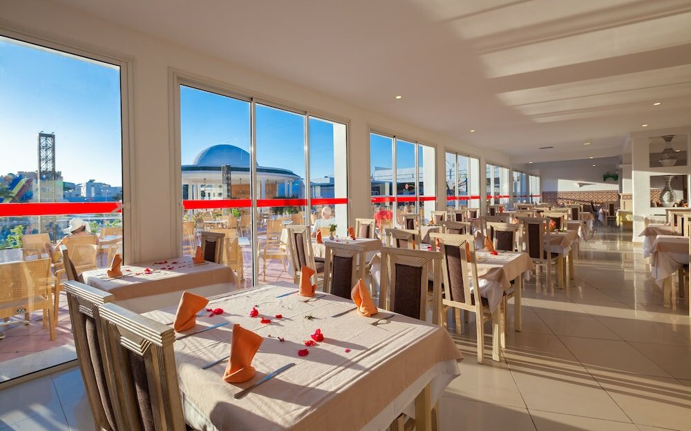 Фото Zodiac Hotel