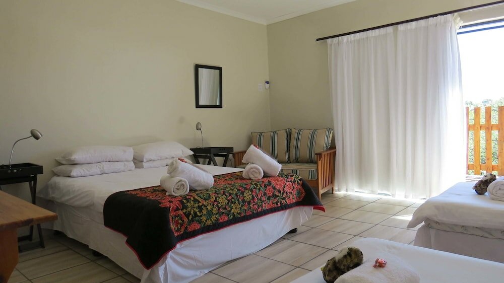 Фото Karoo-Koppie Guesthouse