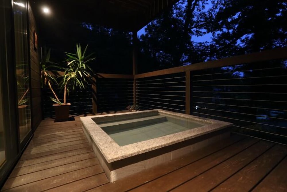 Фото Bears Den Mountain Lodge