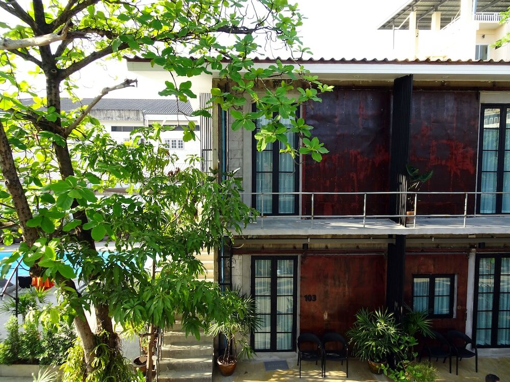 Фото Town Home by The Warehouse Chiang Mai