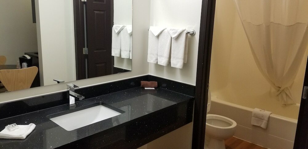 Фото Motel 6 Innisfail Ab