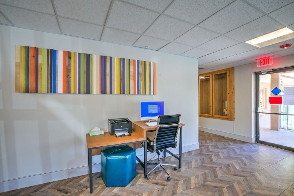 Фото El Sendero Inn, Ascend Hotel Collection