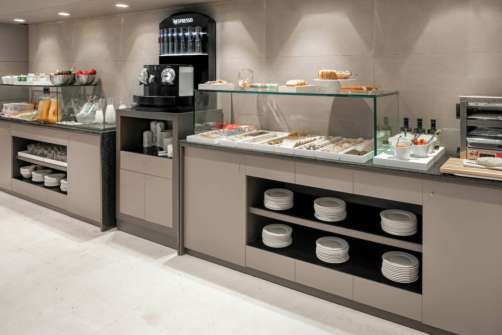 Фото Ac Hotel La Rioja by Marriott