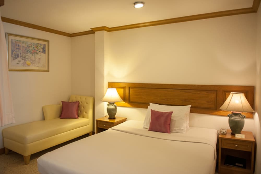 Фото Lido Beach Hotel Pattaya