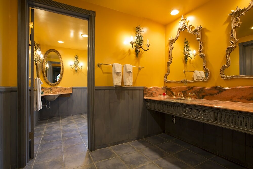 Фото Madonna Inn