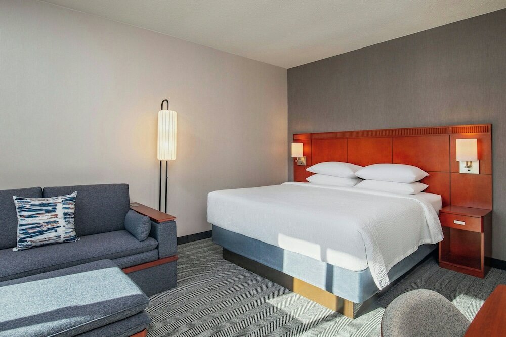 Фото Courtyard by Marriott Boston Andover