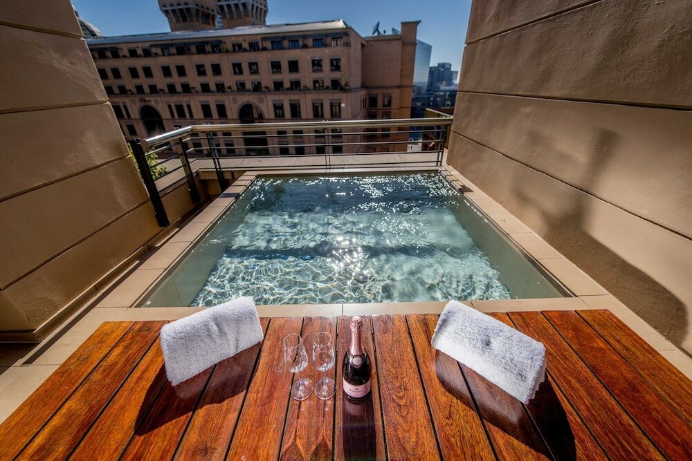 Фото Raphael Penthouse Suites