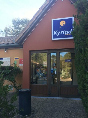 Гостиница Kyriad Montpellier Nord - Saint Cl& xC9; Ment De Rivi& xC8; Re в Лодеве