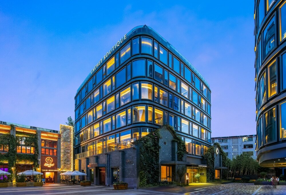 Фото отеля 1