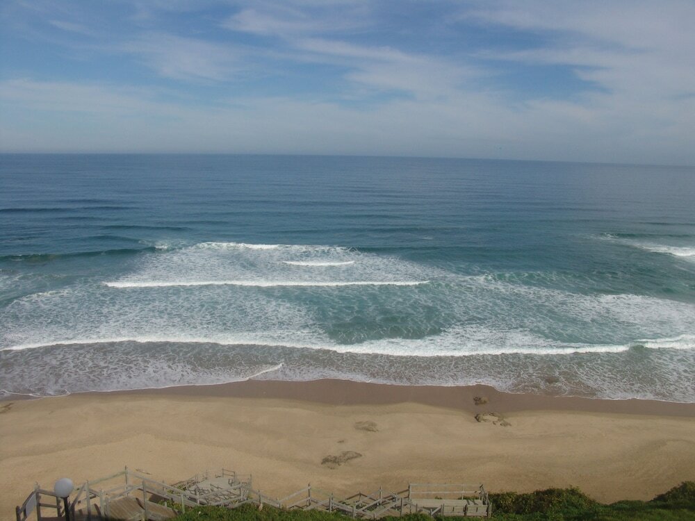 Фото Wilderness Beach Hotel