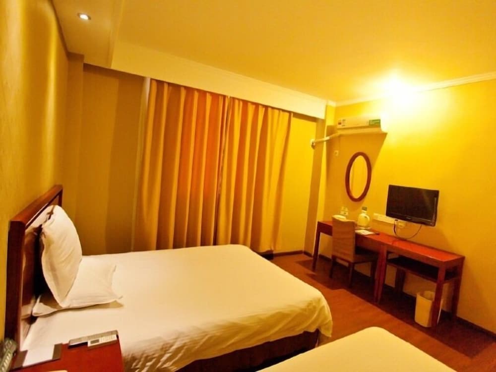 Фото Greentree Inn Nanjing China Gate Subway Station Express