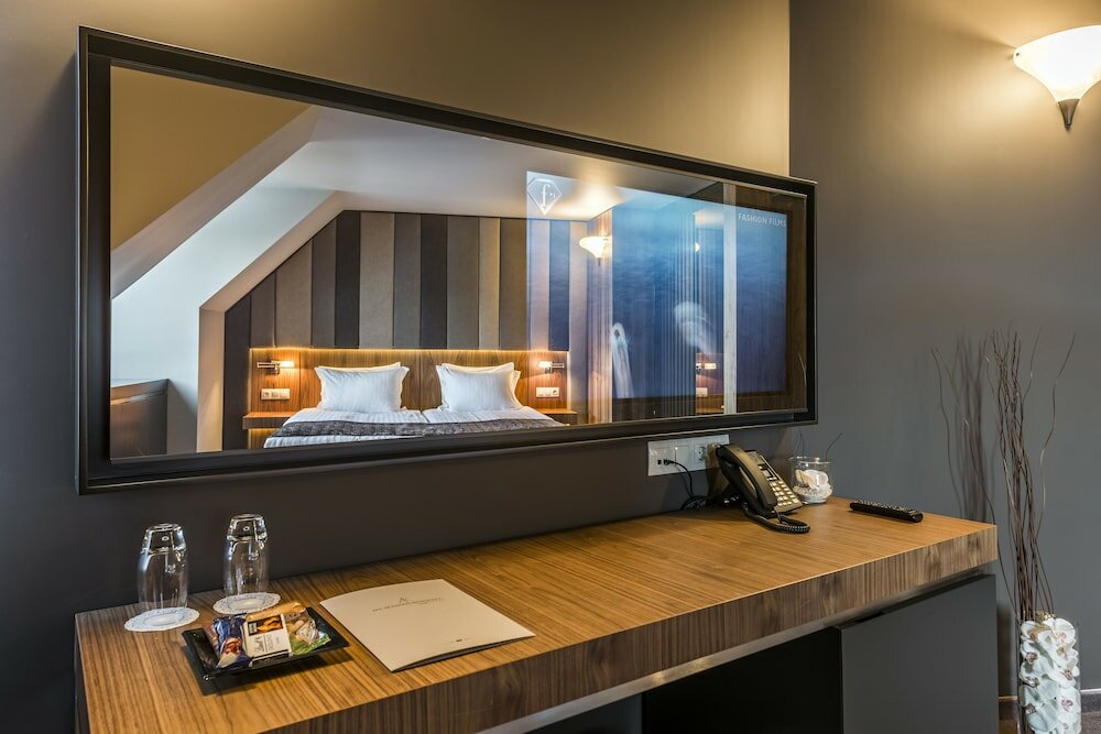 Фото All Seasons Residence Hotel