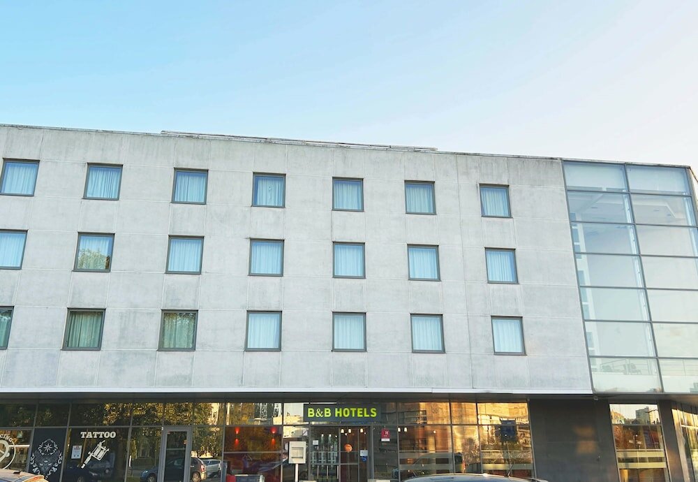 Фото B&b Hotel Maubeuge Gare