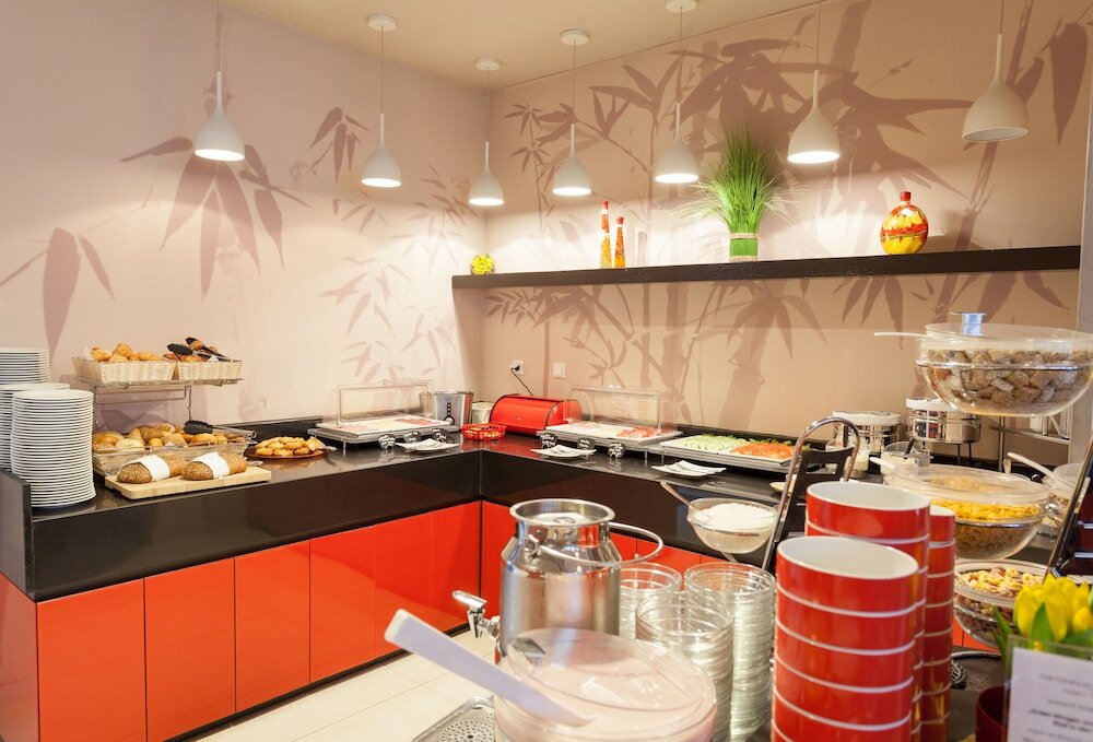 Фото Golden Tulip Kassel Hotel Reiss