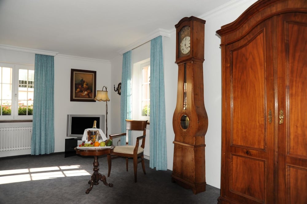 Фото Hotel-Restaurant Adler