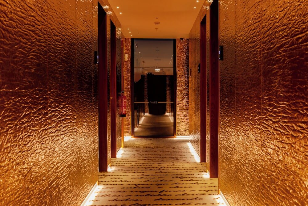 Фото Wine & Books Lisboa Hotel