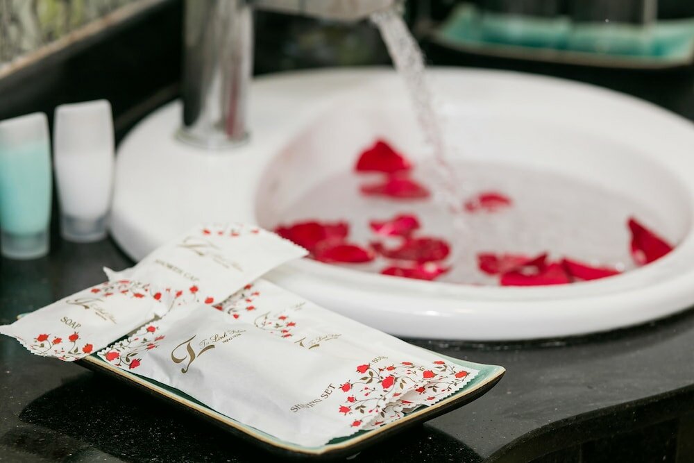 Фото Diamond Legend Hotel