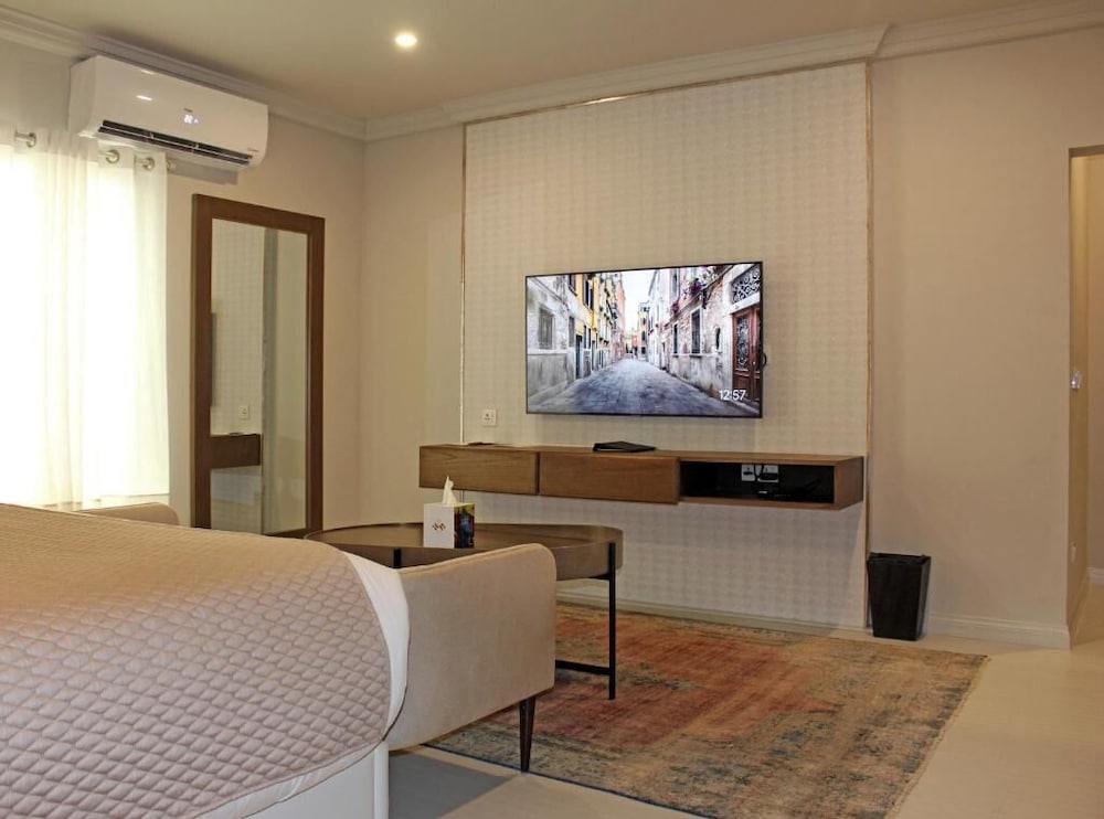 Фото Ambiance Boutique Art Hotel Karachi