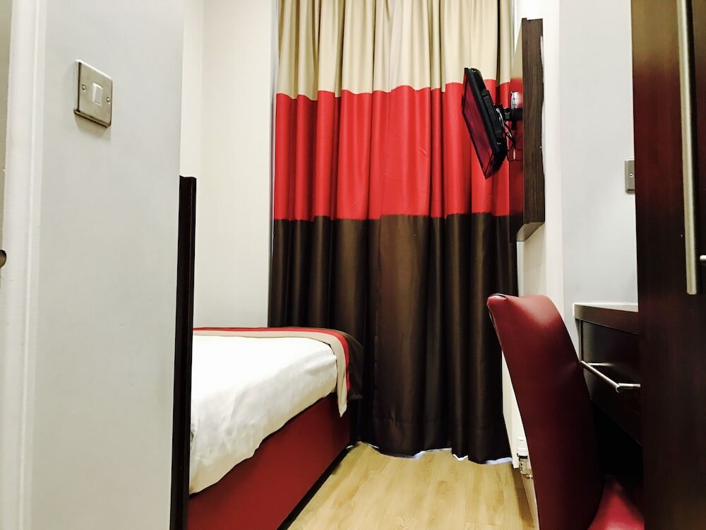 Фото Royal Cambridge Hotel