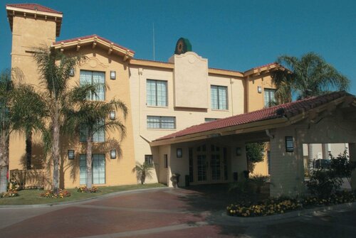 Гостиница La Quinta Inn by Wyndham Bakersfield South в Бэйкерсфилде