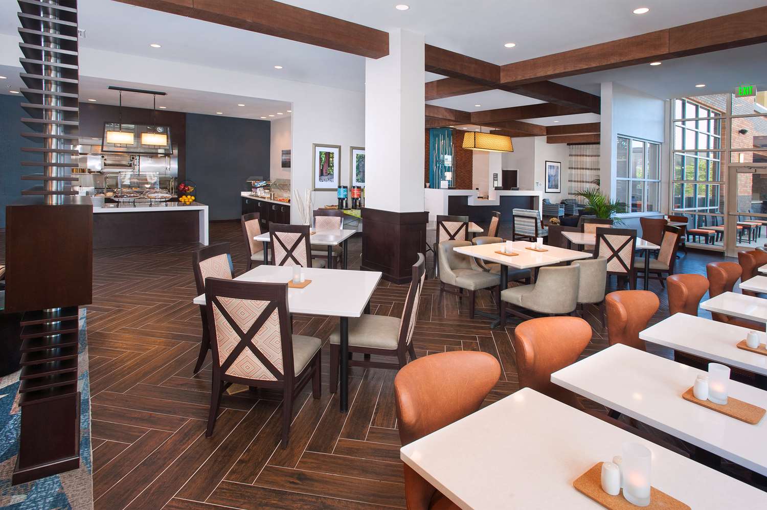 Фото Hilton Garden Inn Burbank Downtown, Ca