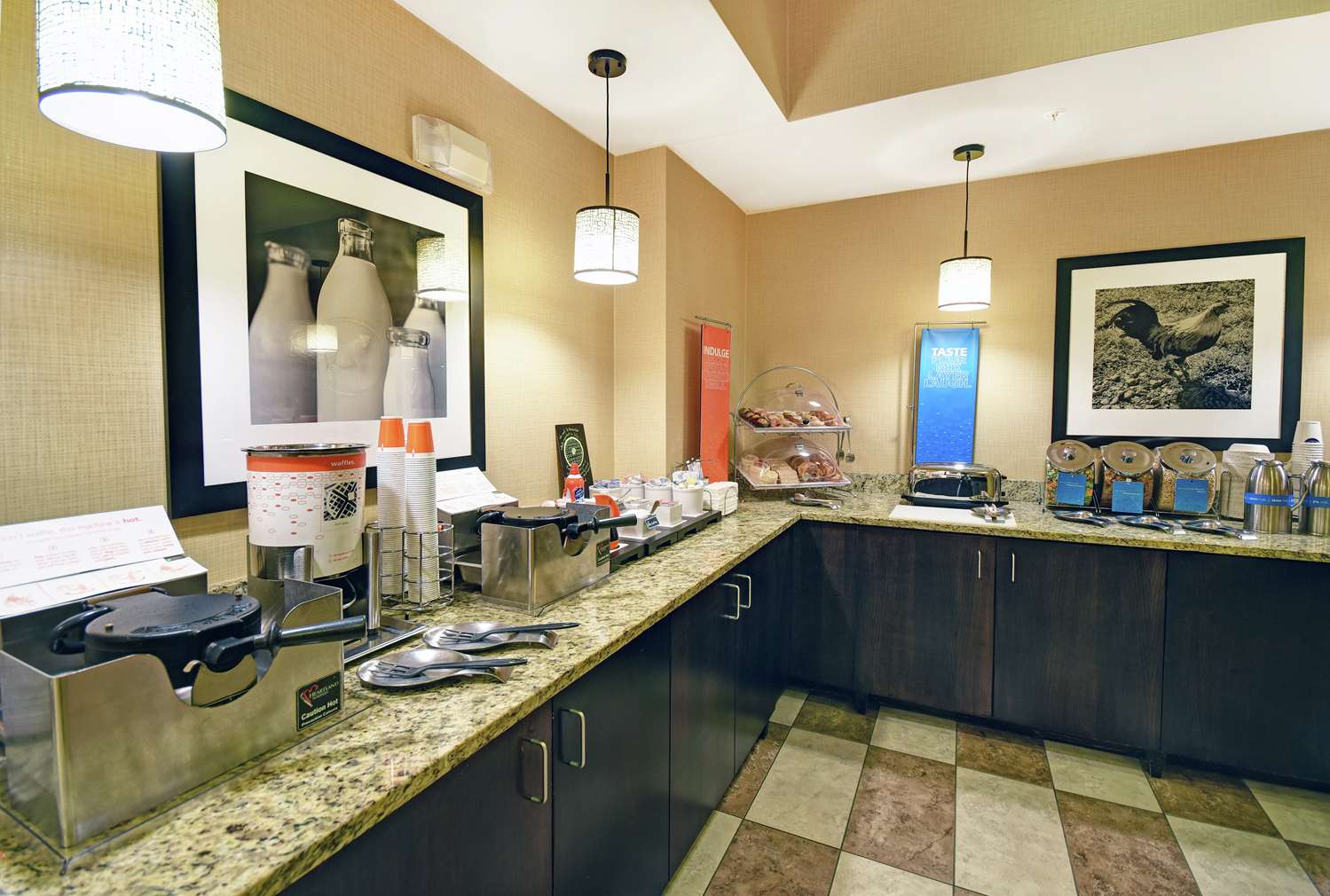 Фото Hampton Inn Beloit