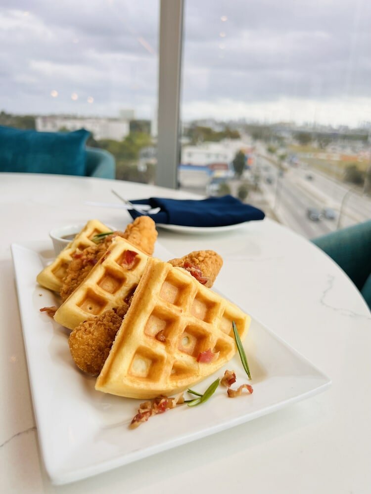 Фото Wyndham Garden Miami International Airport