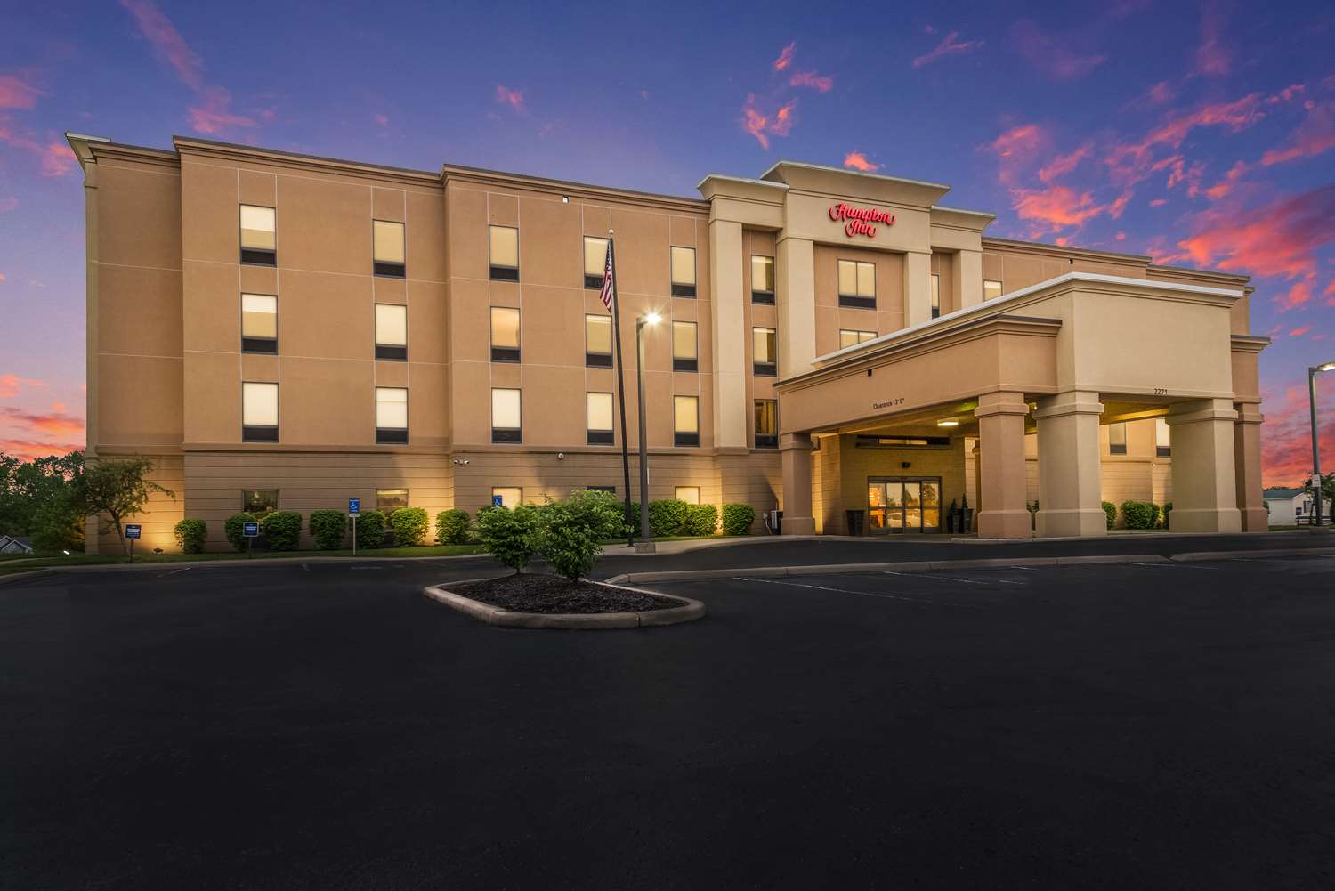 Фото Hampton Inn Greenfield