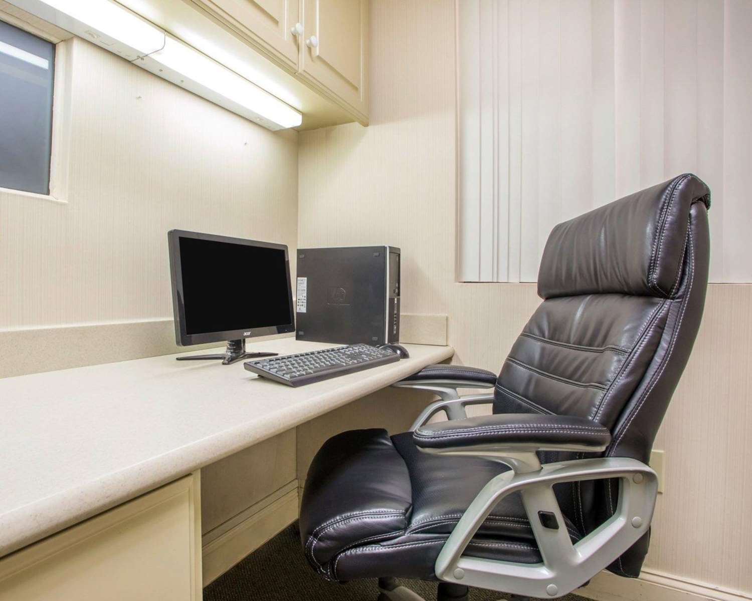 Фото Baymont by Wyndham South Holland