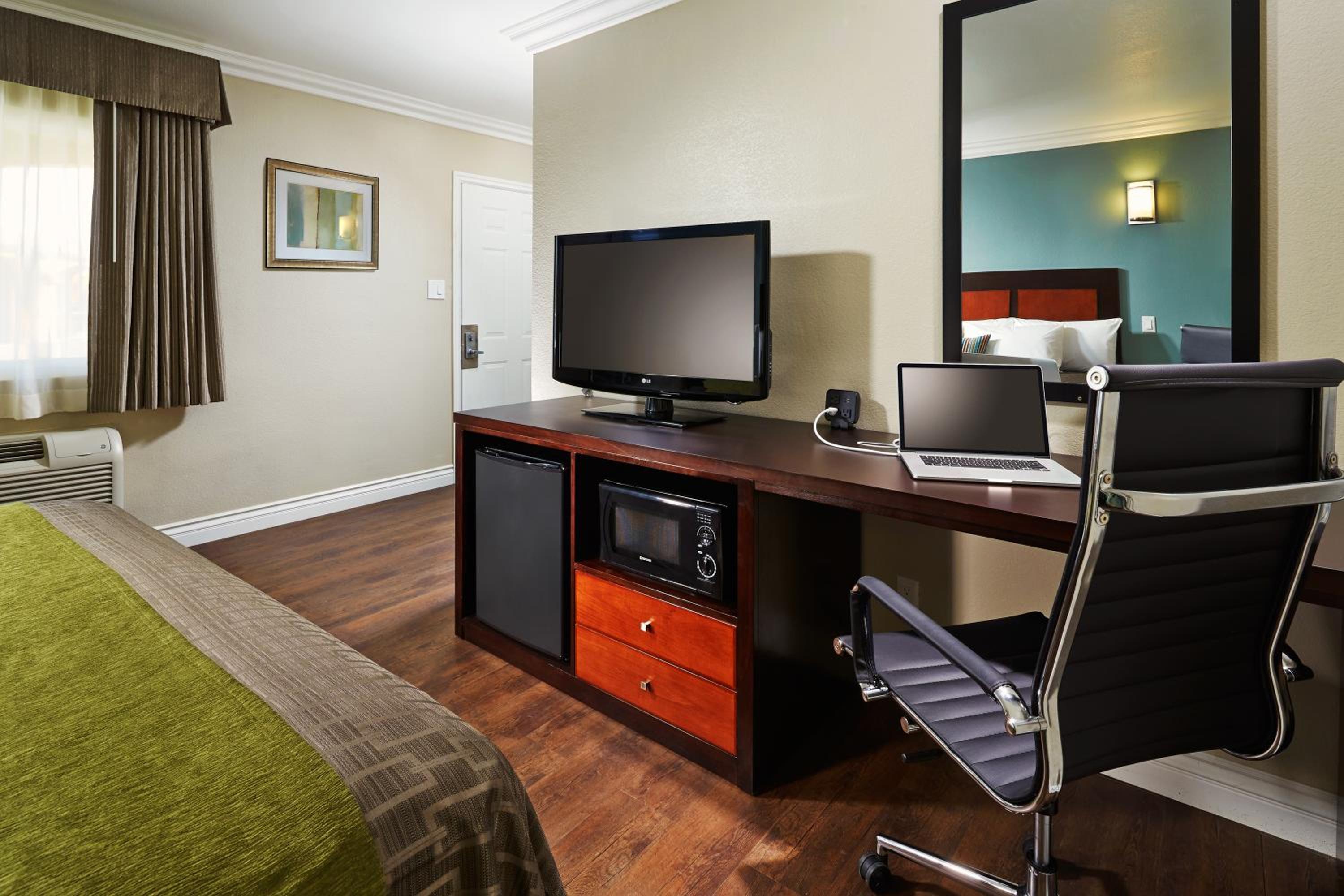 Фото American Inn