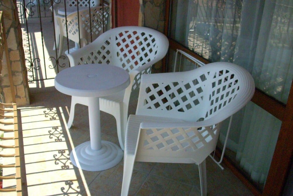 Фото Family hotel Tropicana