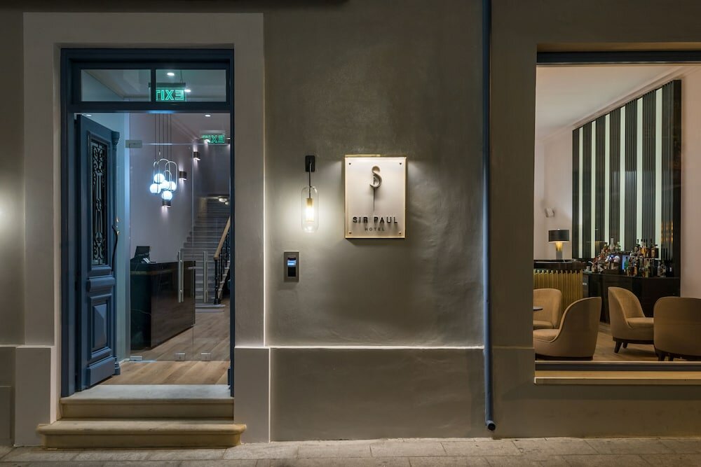 Фото S Paul Hotel