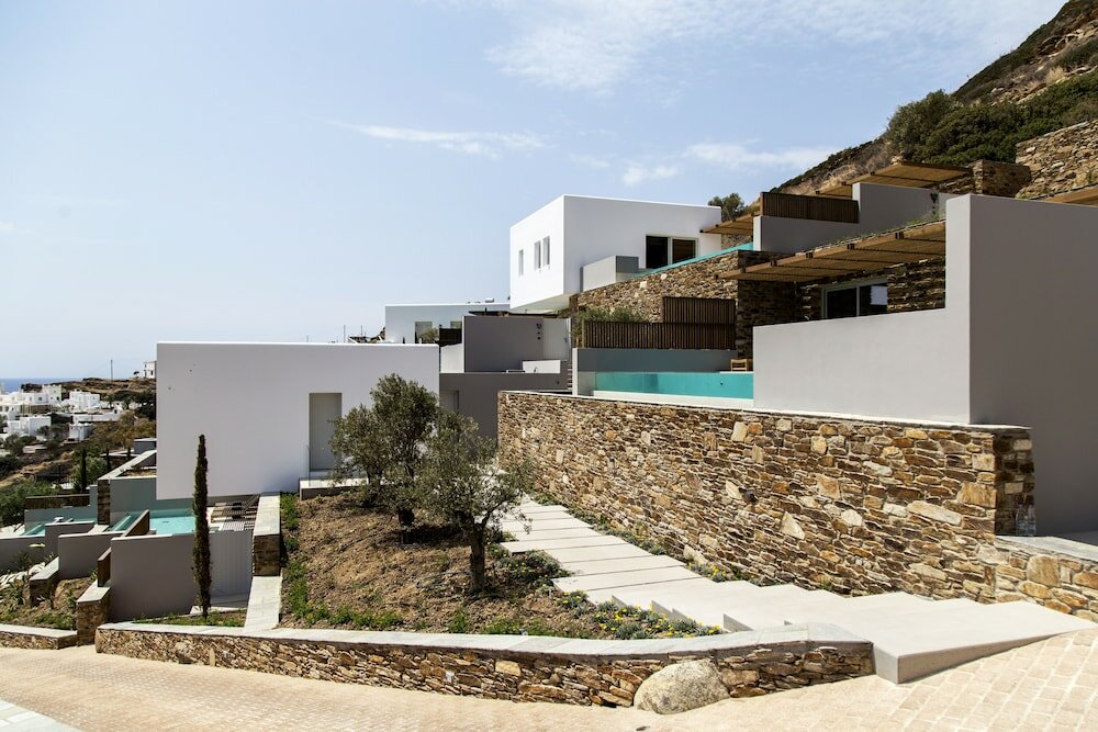 Фото Hide out Suites