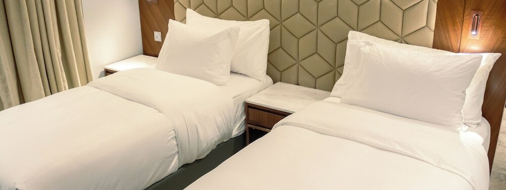 Фото The Seven Hotel