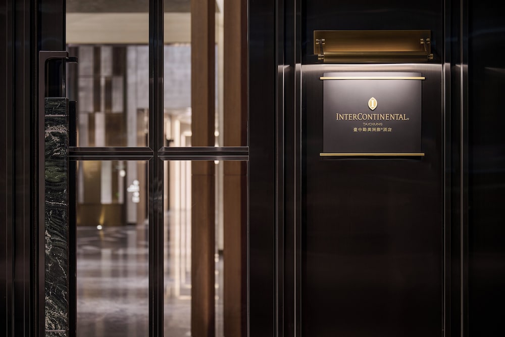 Фото 191232744054