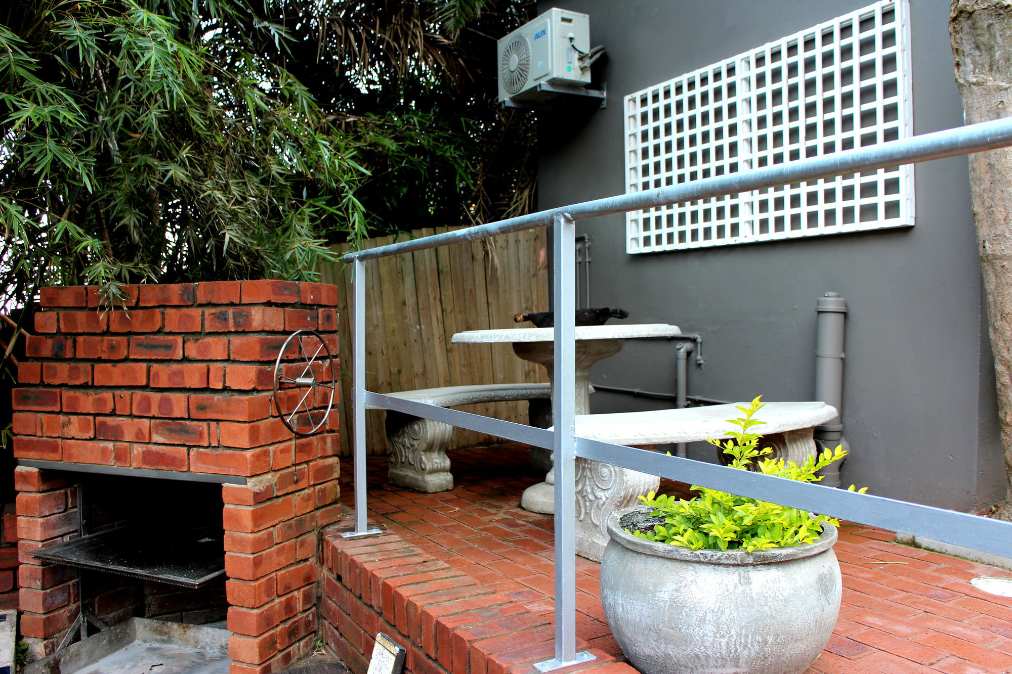 Фото Tamarisk B & B