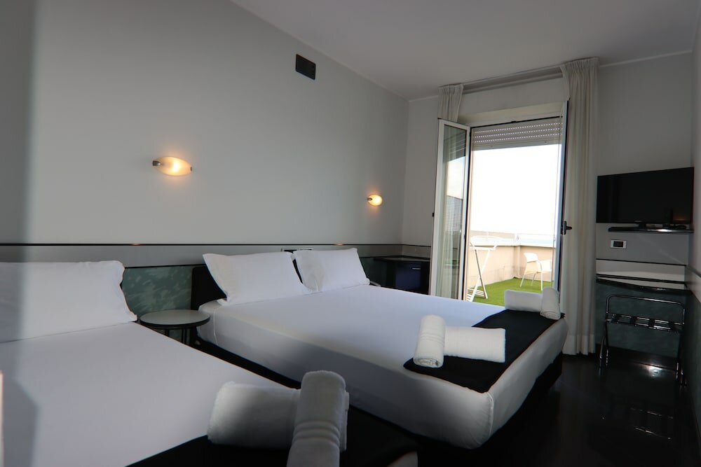 Фото Hotel Derby