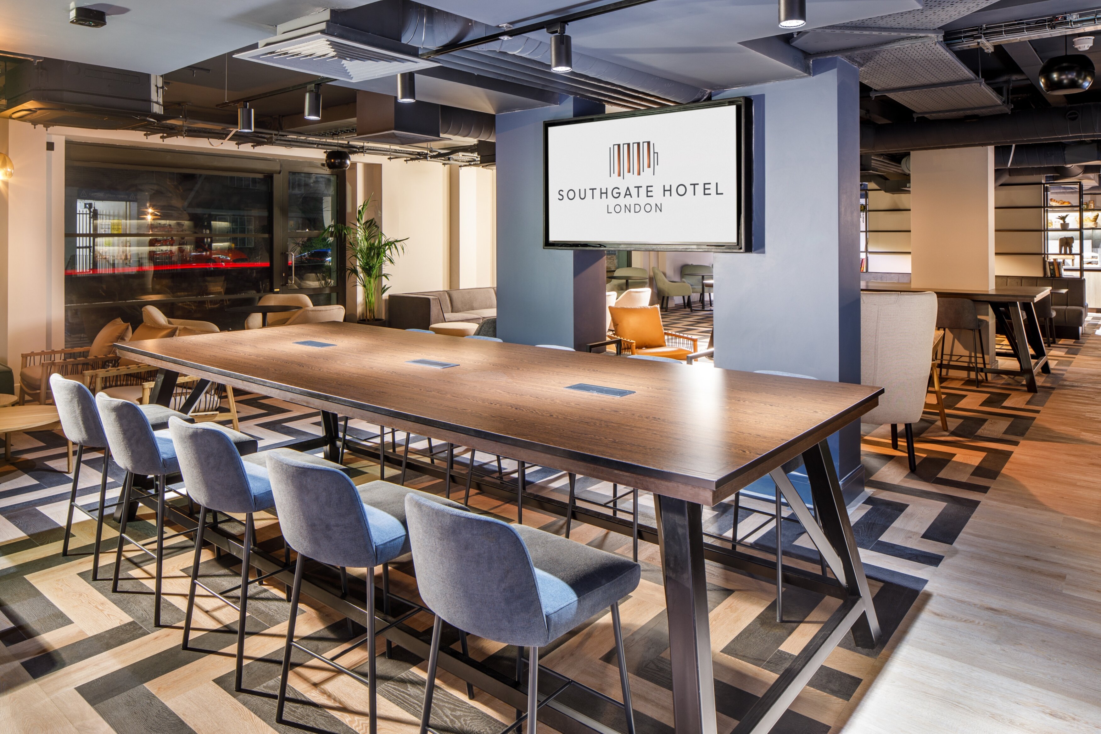 Фото Southgate Hotel London