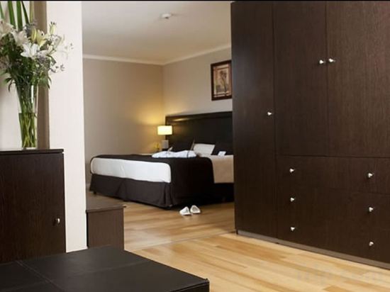 Фото Ker Recoleta Hotel