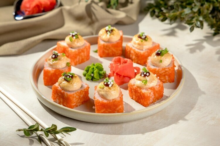 Food and lunch delivery Sushi Moji, Isilkul, photo